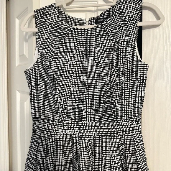 Ellen Tracy Black & White City Dress - Picture 8 of 16